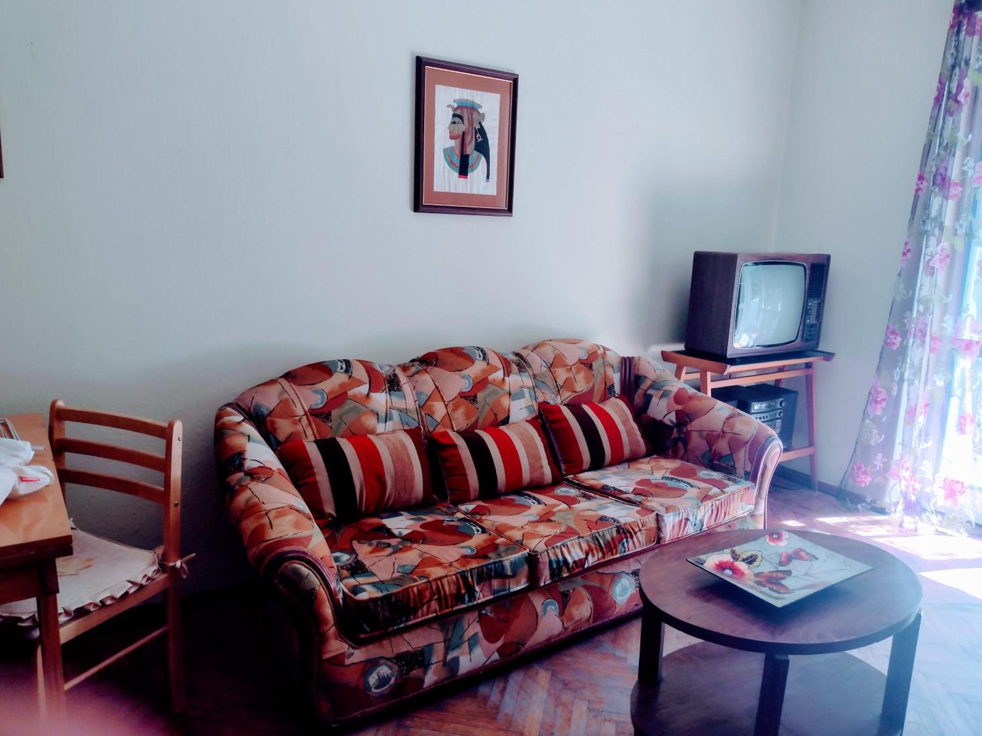 Era Echoes - Preserved Historical Apartment Tirana Kültér fotó